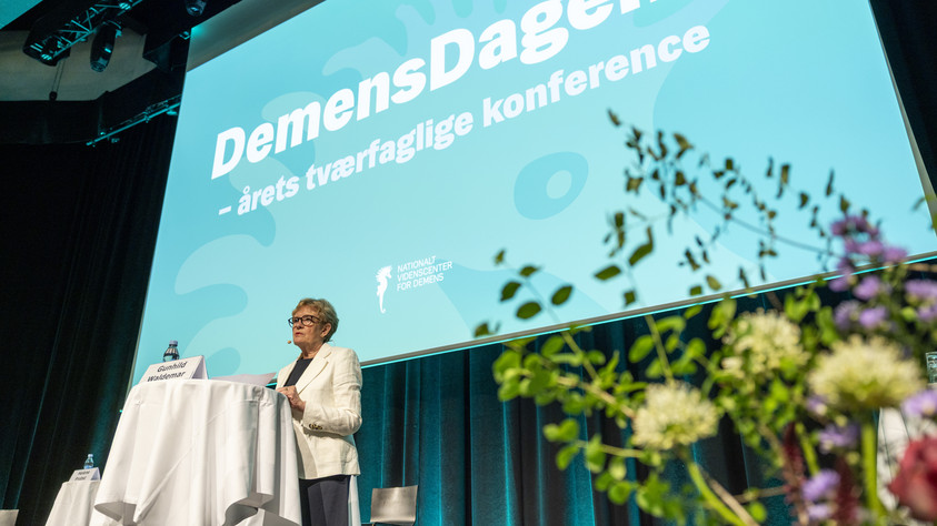Leder af Nationalt Videnscenter for Demens, Gunhild Waldemar, byder velkommen til DemensDagene 2025