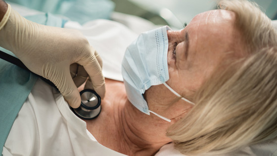 Infektioner, der kræver hospitalsindlæggelse, kan ifølge en stor registerundersøgelse øge risikoen for senere udvikling af demens